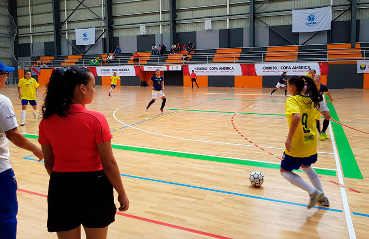 Lluvia de goles en la tercera jornada de la Copa América de Futsal