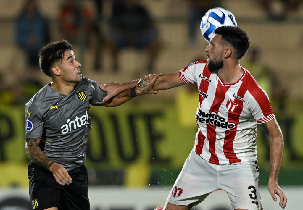 Situación de análisis VAR CONMEBOL Sudamericana River Plate vs