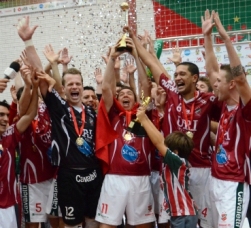 Atlântico Futsal - A conquista do Mundial de Clubes! O Atlântico  conquistava em 2015, sua mais importante taça até então: o Mundial de  Clubes. A decisão foi em um jogo épico contra