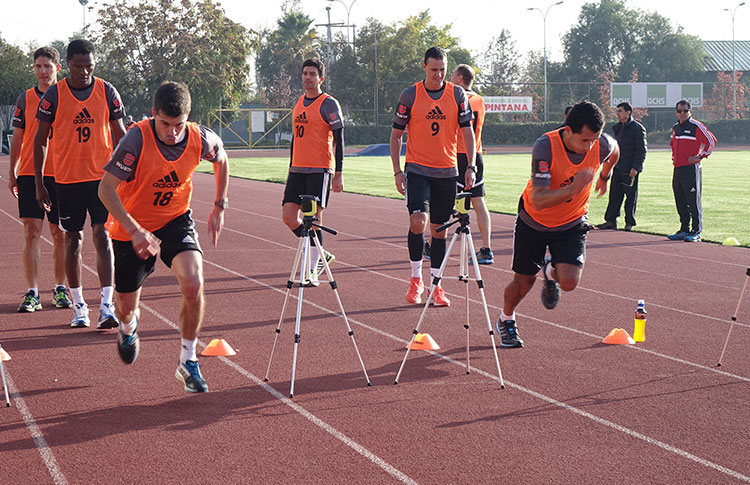 Los árbitros de fútbol y fútbol-sala superan las pruebas físicas