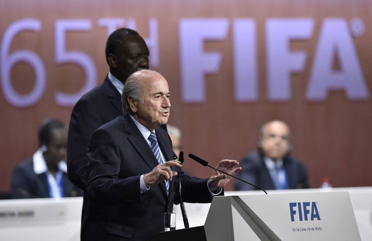 Joseph Blatter é reeleito presidente da Fifa Descubra as emoções do ...