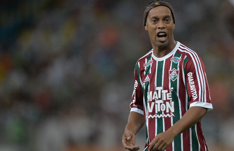 Ronaldinho: «Volveré a jugar este año» - CONMEBOL