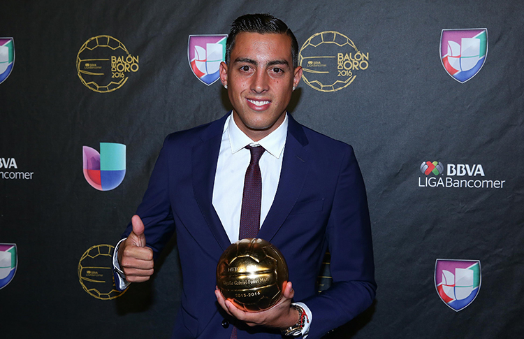 Coupe D’or Dédicacée Rogelio Funes Mori - Ballon De Foot Monterrey - Mexique