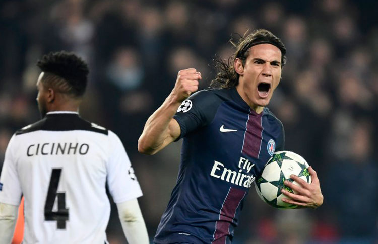 Cavani: 20 gols em 20 jogos - CONMEBOL