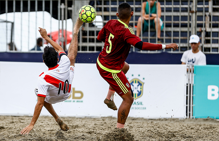 Uruguay derrota a Venezuela 5-4 por el Sudamericano de Fútbol Playa -  CONMEBOL