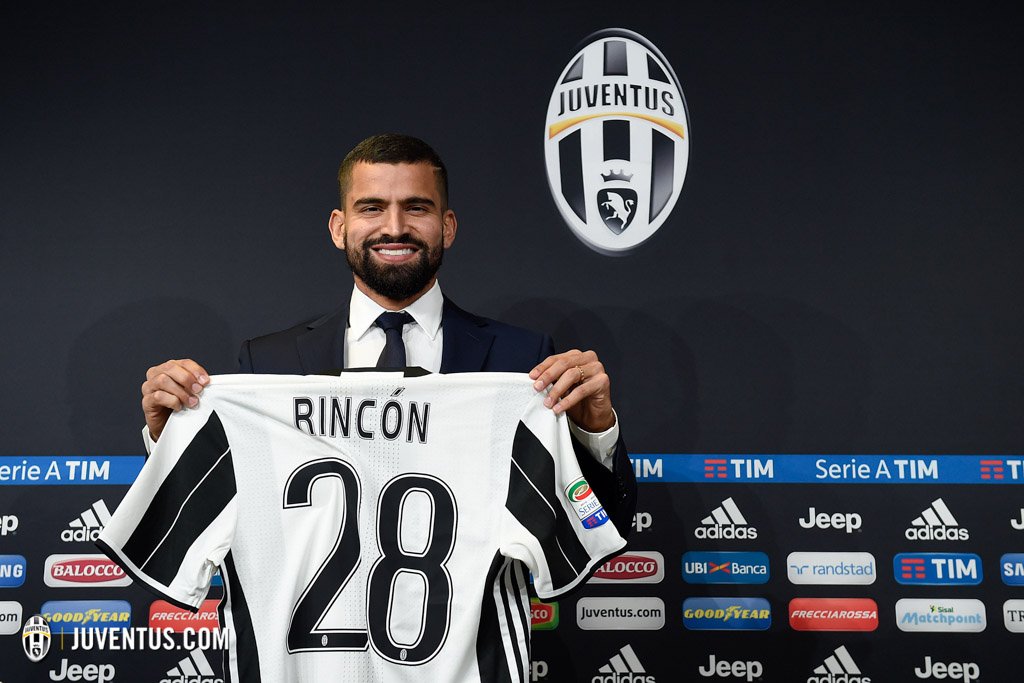 Tomás Rincón ya con los colores la Juventus CONMEBOL