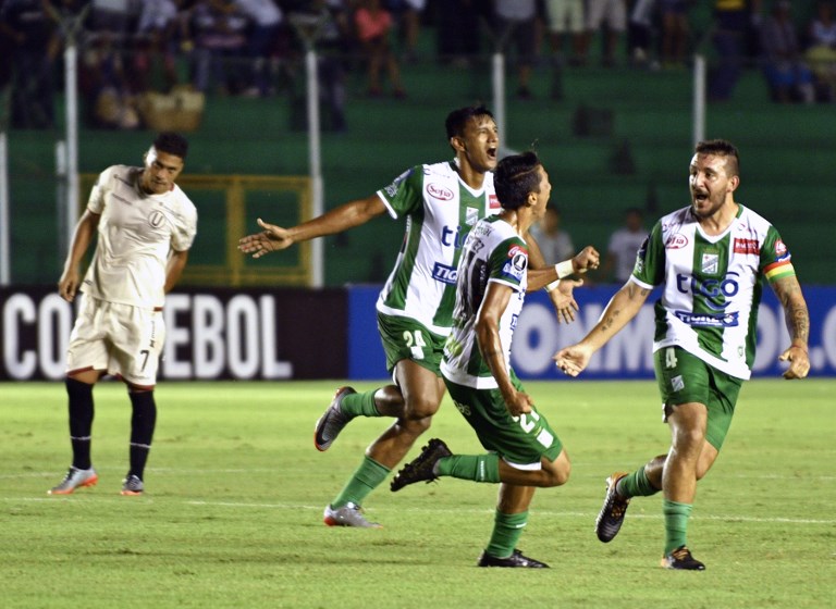 Oriente Petrolero pega primero y gana 2-0 a Universitario – CONMEBOL