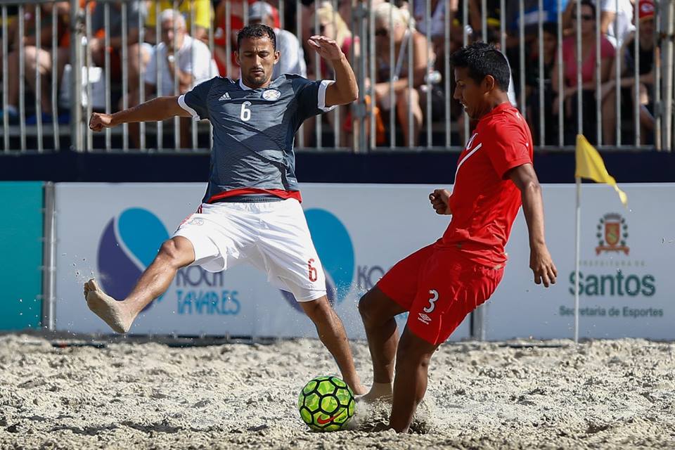 Comenzó el curso de CONMEBOL de Fútbol Playa - AUF