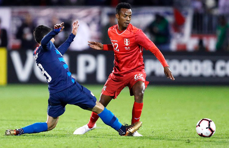 Peru e Uruguai terminam em empate 1-1 - CONMEBOL