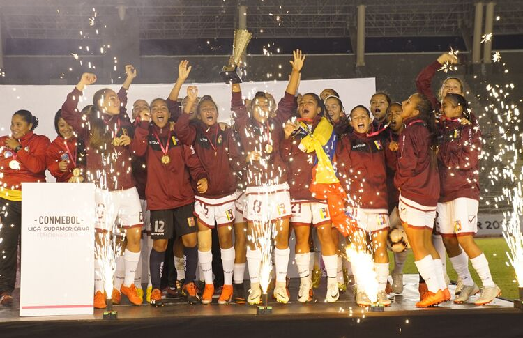 CONMEBOL.com - ¡Pasó el primer día del Mundial! ✓🏆 Venezuela 🇻🇪 se llevó  la victoria sobre el final contra el anfitrión 🇱🇹 y sumó sus primeros 3  puntos en el Grupo A