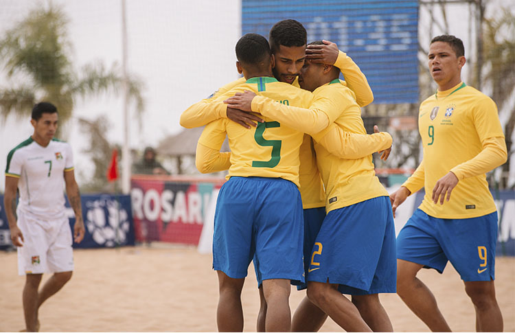 Brasil toma ventaja en la zona sur - CONMEBOL