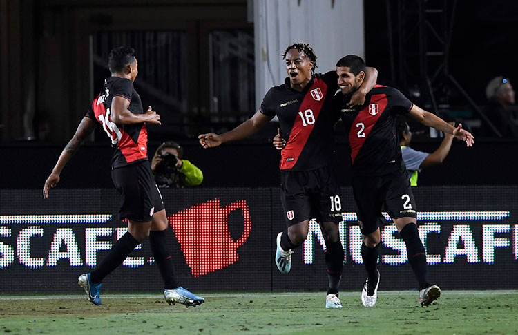 Brasil vence Estados Unidos no primeiro amistoso após Copa do Mundo