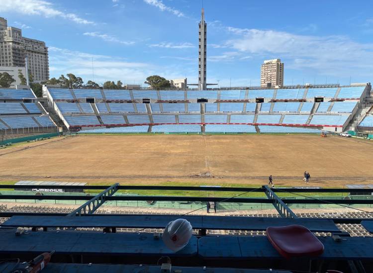 El Tribuna Olímpica do Estádio Centenário, O Estádio Centen…