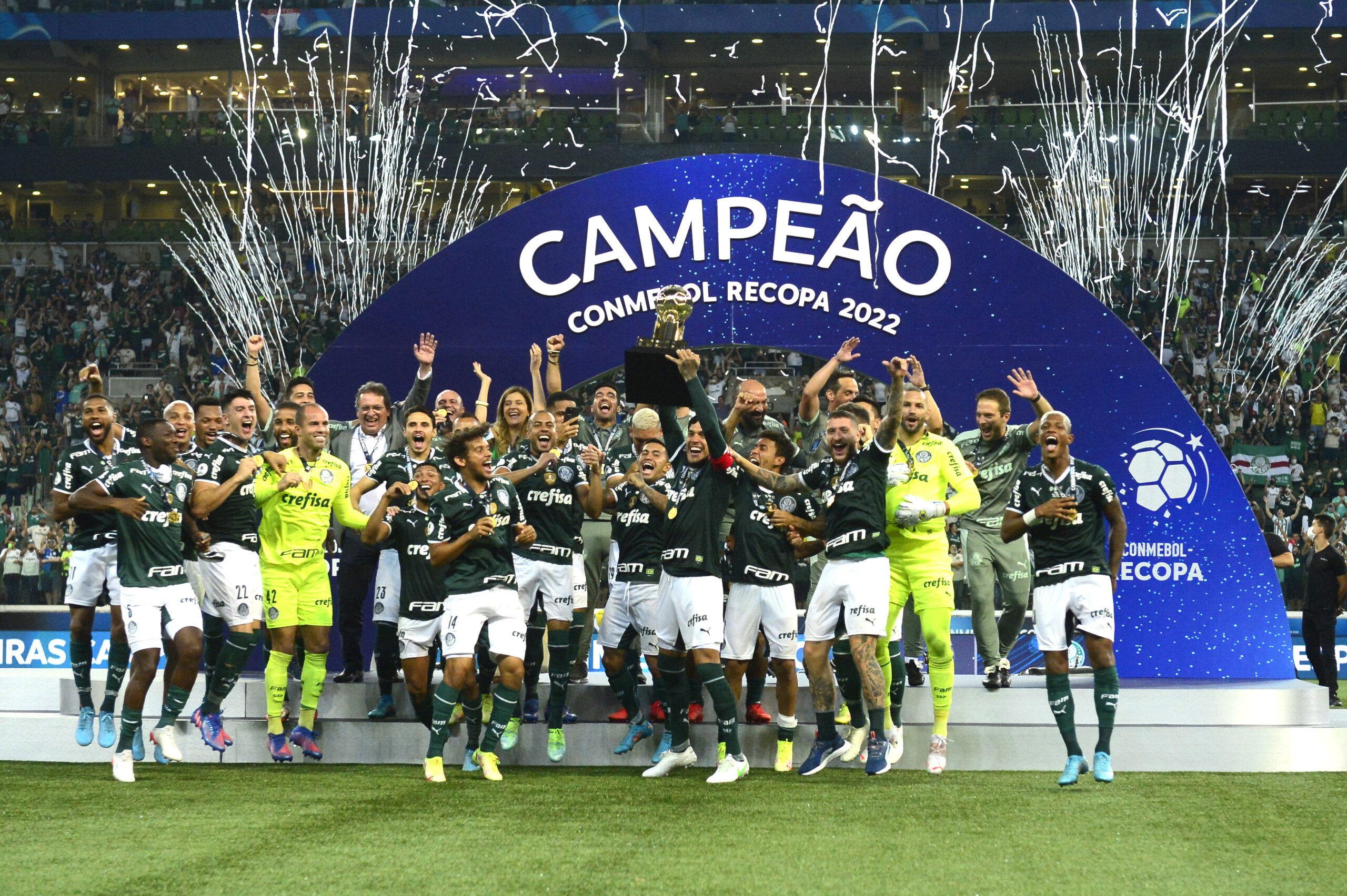 É campeão! Palmeiras conquista sua primeira CONMEBOL Recopa CONMEBOL