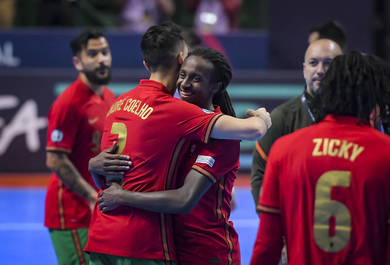 Portugal e Espanha vão disputar a Final da Finalíssima de Futsal 2022