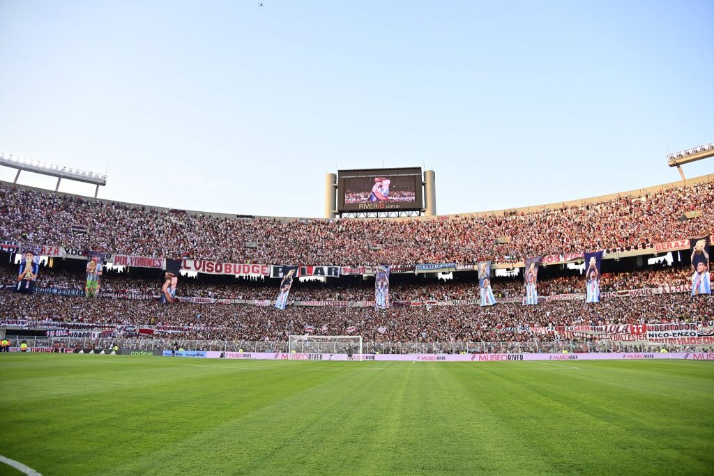 A casa do futebol americano: os estádios