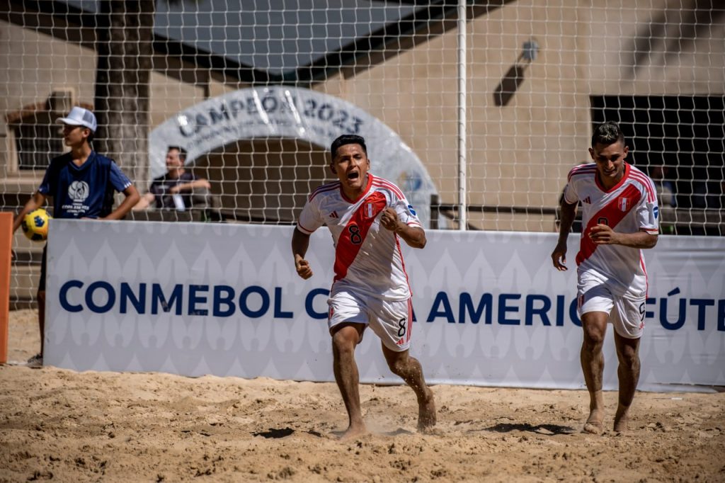 Uruguay derrota a Venezuela 5-4 por el Sudamericano de Fútbol Playa -  CONMEBOL