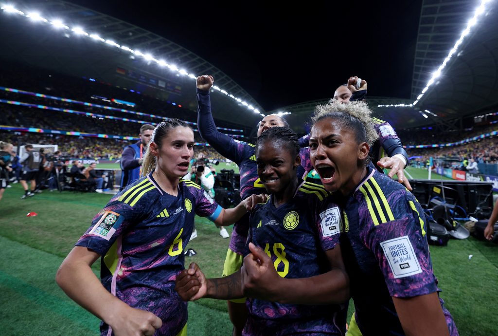 Brasil derrota Suécia por 5 a 1 e futebol feminino garante classificação