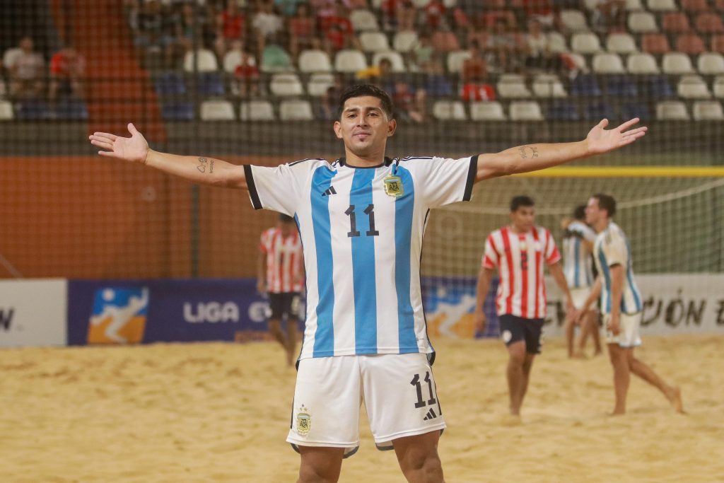 Diario HOY  ¡Los Pynandi son de oro! Paraguay conquista el fútbol de playa  en ASU 2022