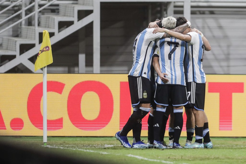 Argentina vence por 3 a 0 e elimina o Brasil da Copa do Mundo Sub-17