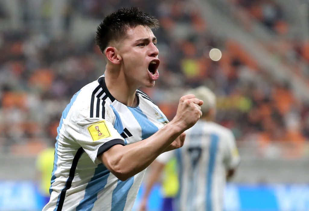 Argentina vence por 3 a 0 e elimina o Brasil da Copa do Mundo Sub-17