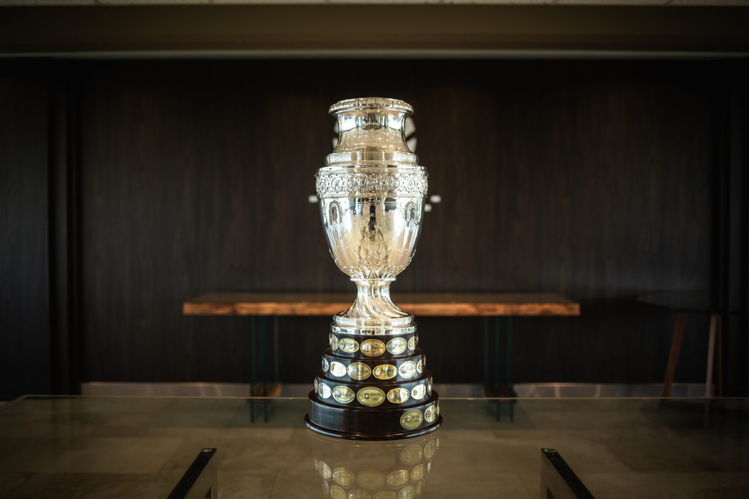 Tras 100 Años De Historia, El Trofeo De La CONMEBOL Copa América™ Ha ...