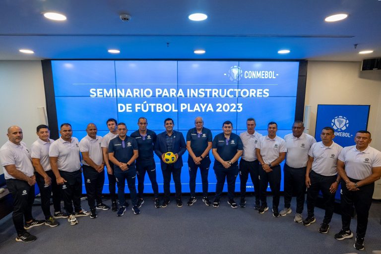 Multa e advertência ao Club Nacional de Football - CONMEBOL