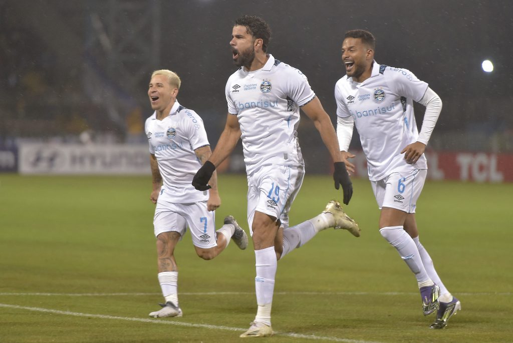 Confira os adversários de Grêmio e Inter nas quartas de final do