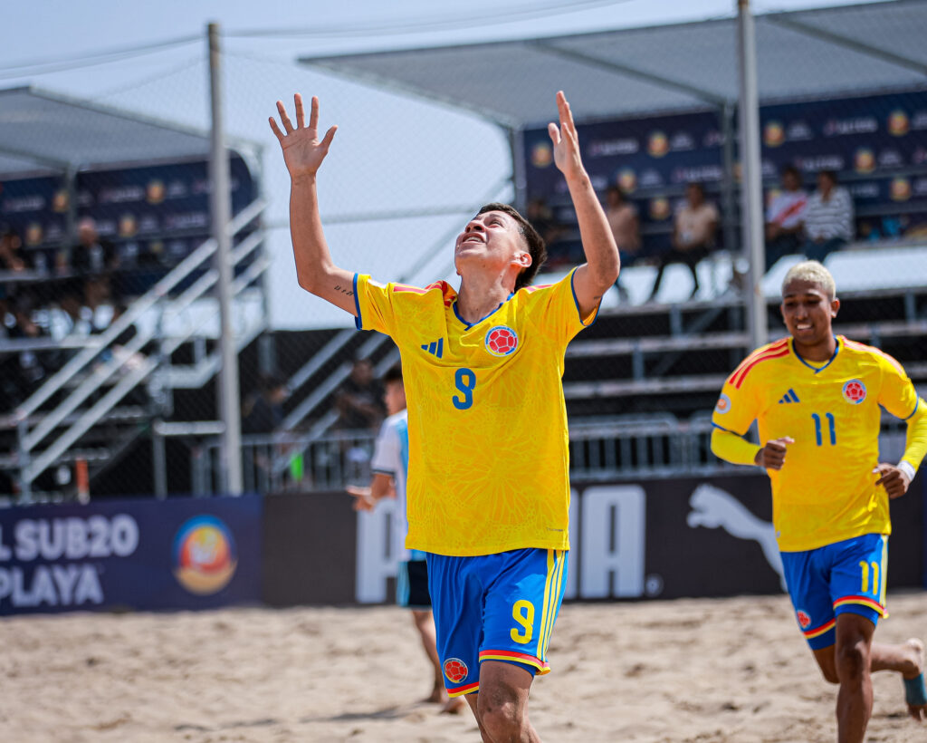 Colômbia e Venezuela dominam abertura da CONMEBOL Sub20 de Futebol de Praia — imagem 3